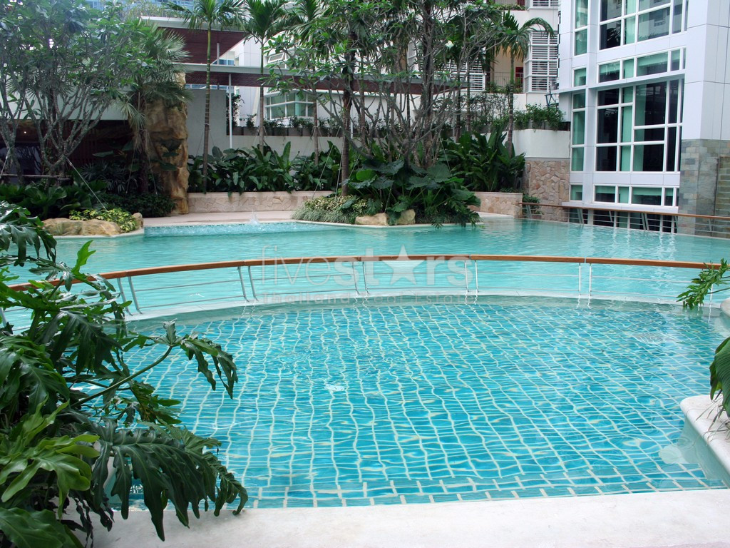 3 bedrooms condo for rent near BTS Ratchadamri, photo 10