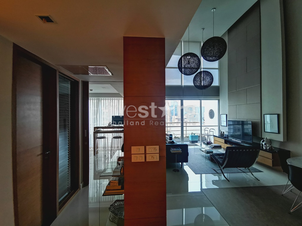 2 bedroom duplex condo for sale close to Ratchadamri BTS station, photo 7