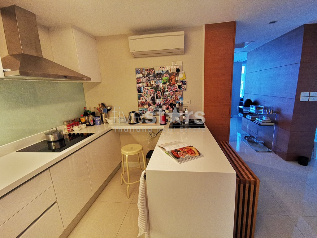 2 bedroom duplex condo for sale close to Ratchadamri BTS station, photo 9