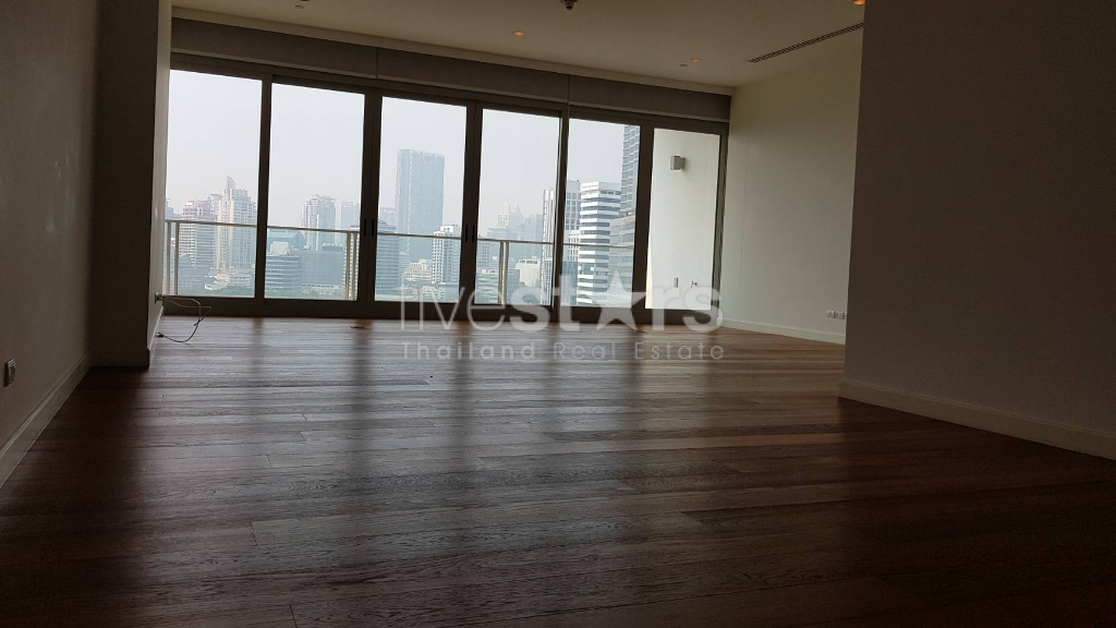 2 bedrooms condo for rent near BTS Ratchadamri, photo 2