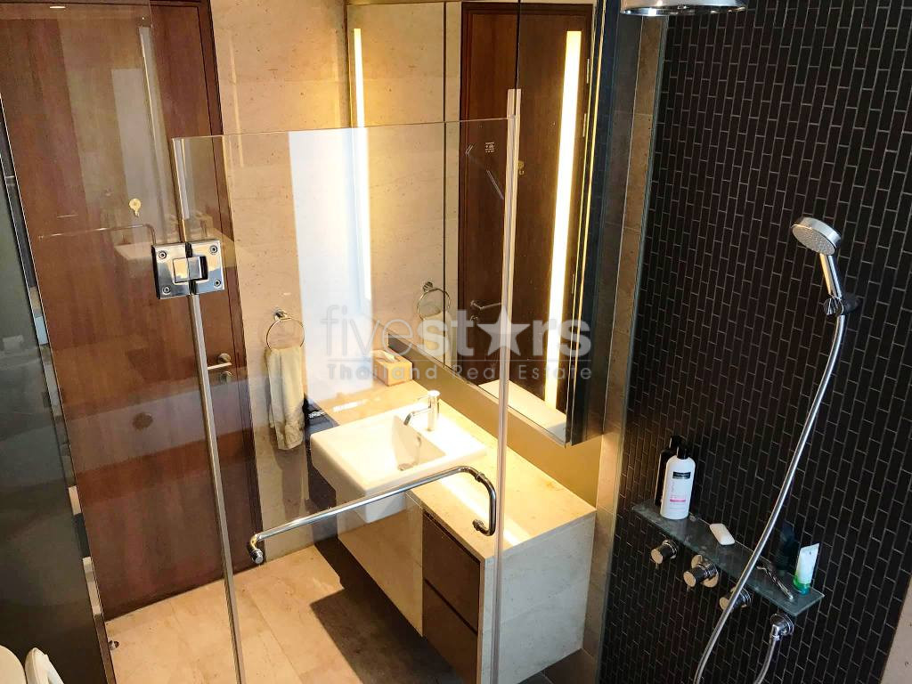 2 bedrooms condo for rent near BTS Ratchadamri, photo 12