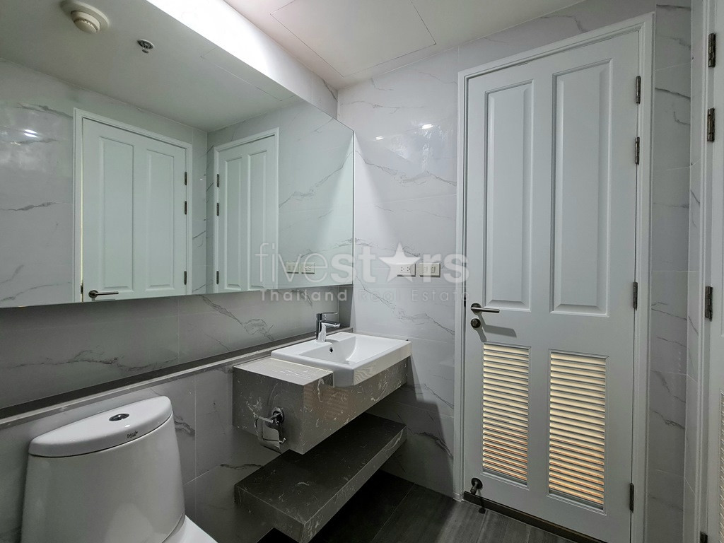 2 bedroom newly remodeled condo for rent close to BTS Ratchadamri, photo 16