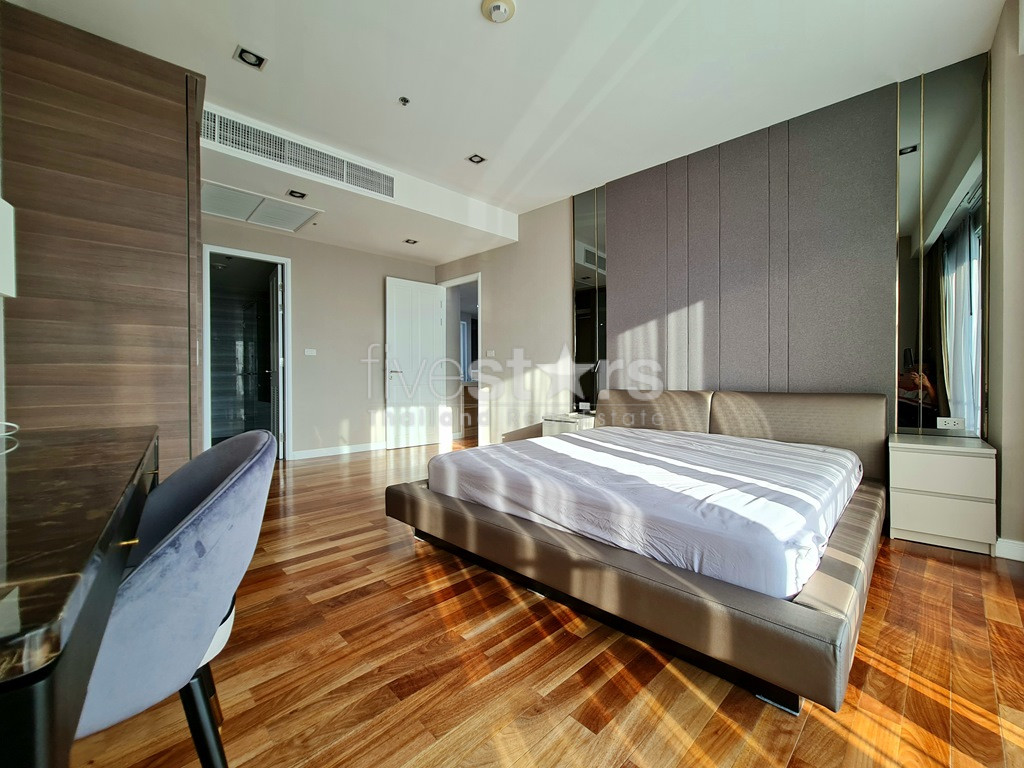 2 bedroom newly remodeled condo for rent close to BTS Ratchadamri, photo 9