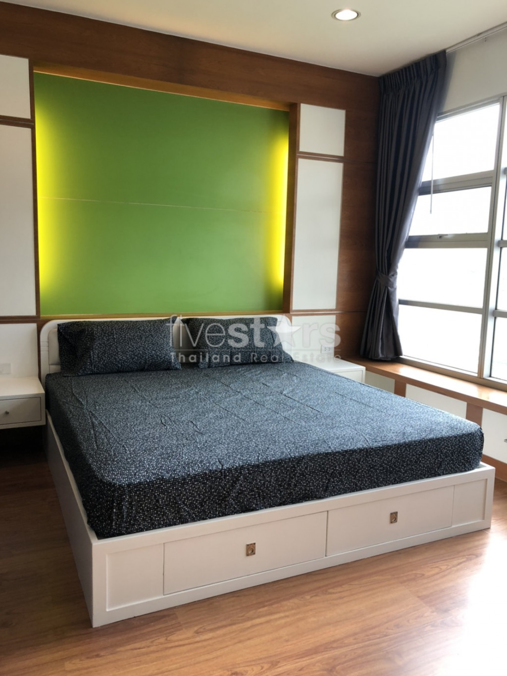 1 BEDROOM for sale in Pathumwan, photo 3