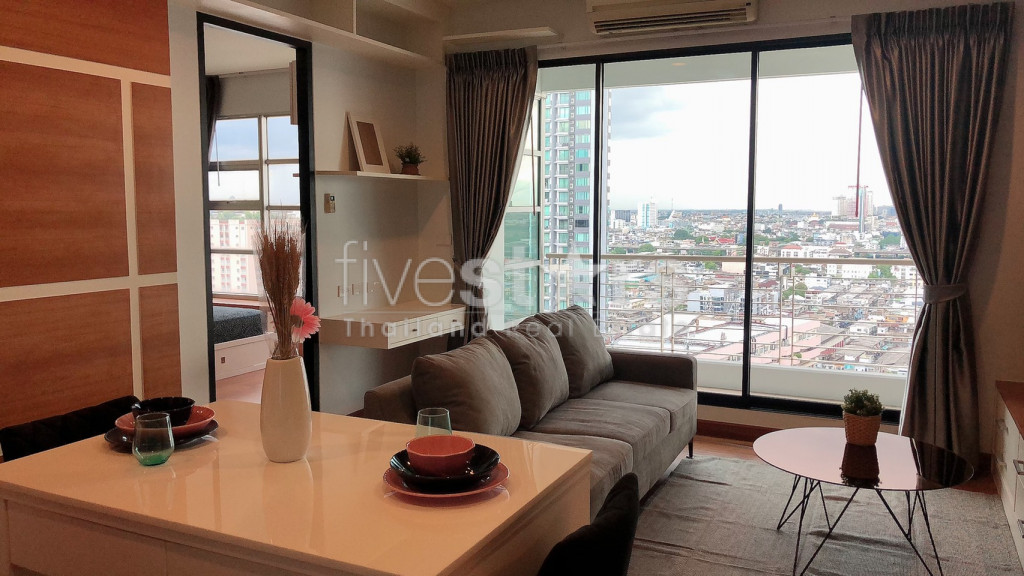 1 BEDROOM for sale in Pathumwan