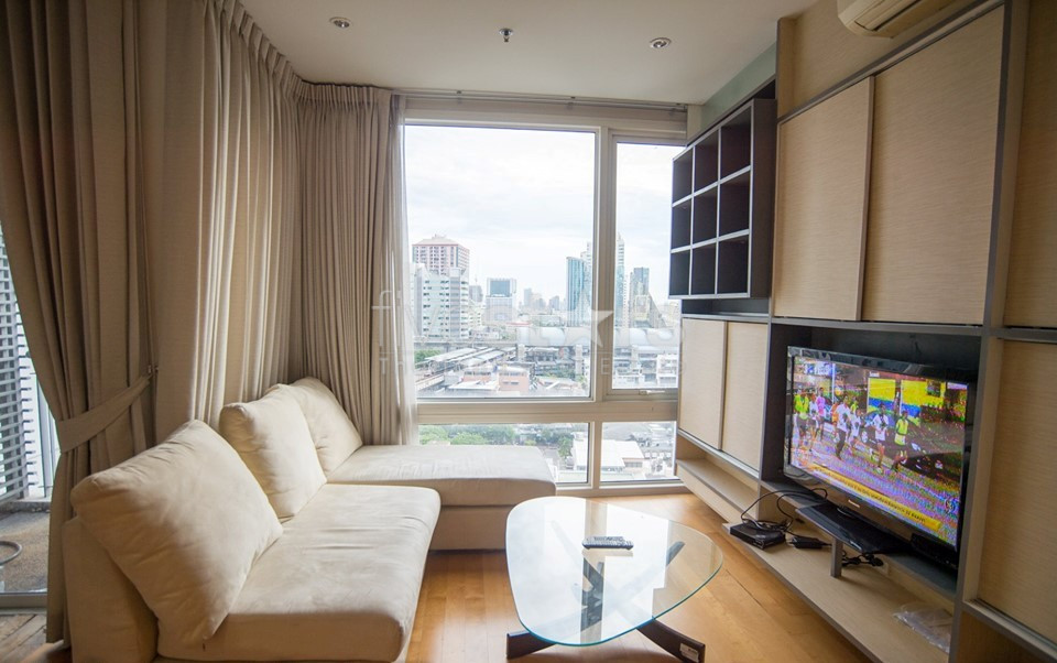 Duplex 1 bedroom  condo for rent near BTS Ratchathewi, photo 2