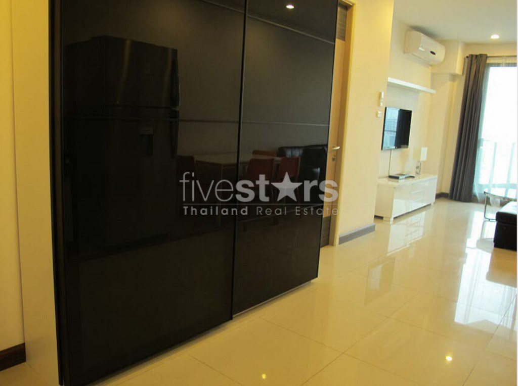 Spacious 1 bedroom for sale in Ratchatewee, photo 6