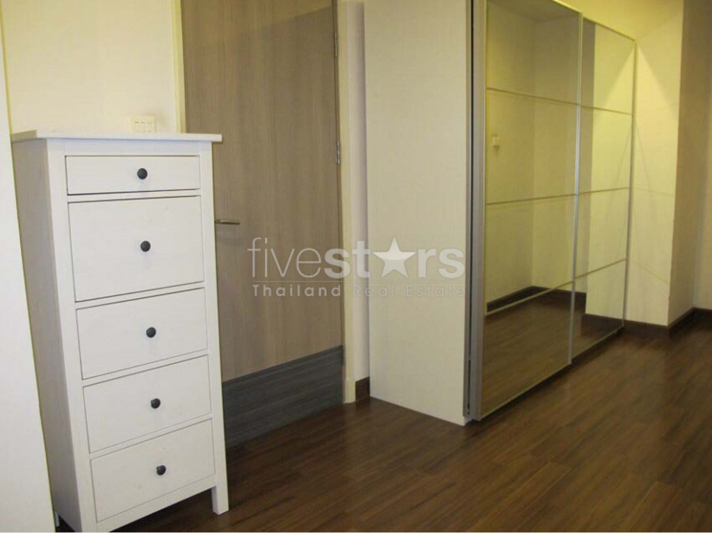 Spacious 1 bedroom for sale in Ratchatewee, photo 13