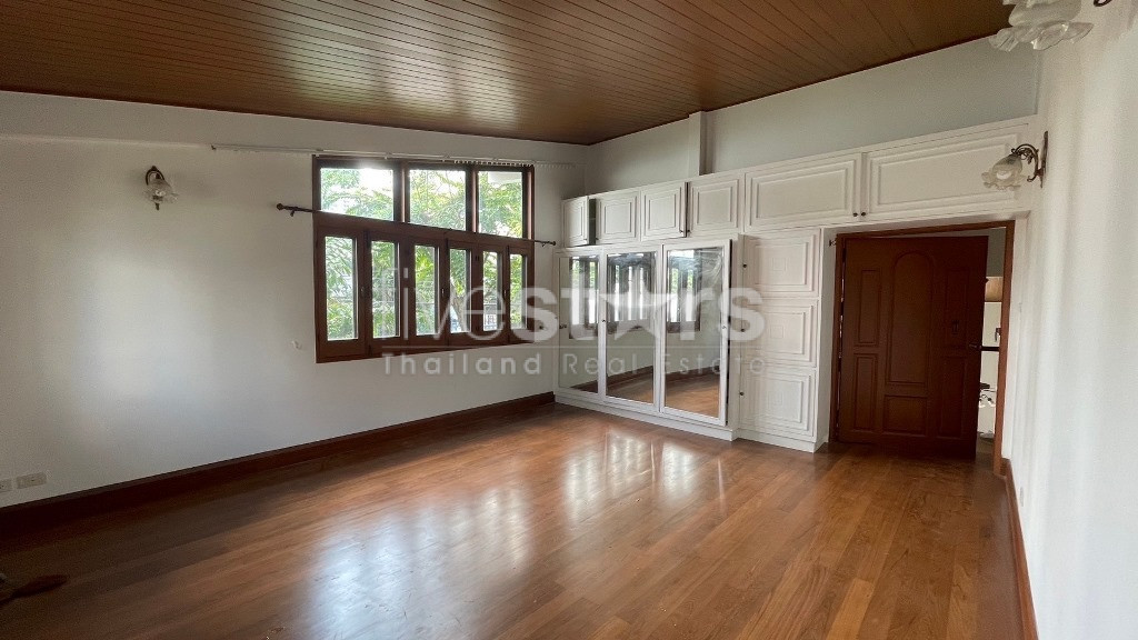 Maison de 3 chambres avec jardin verdoyant à louer sur Ratchawithi – Phaya Thai, photo 9