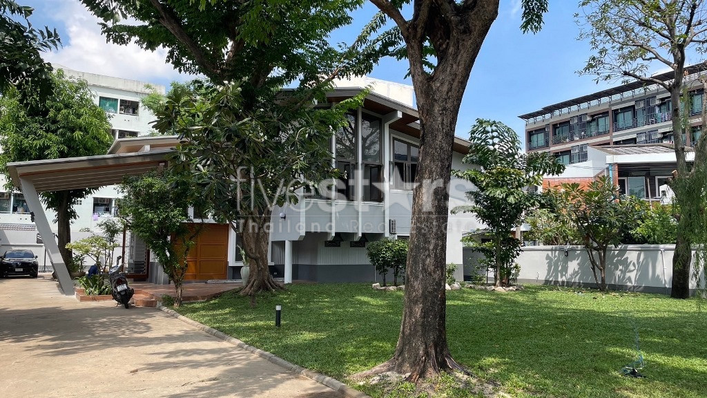 Maison de 3 chambres avec jardin verdoyant à louer sur Ratchawithi – Phaya Thai, photo 10