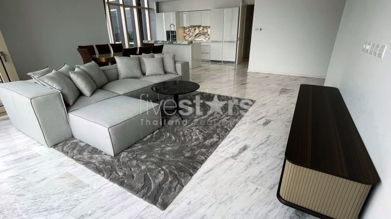 Condo de 3 chambres à louer à Riverside