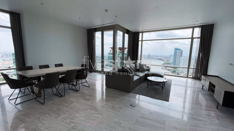 Condo de 3 chambres à louer à Riverside