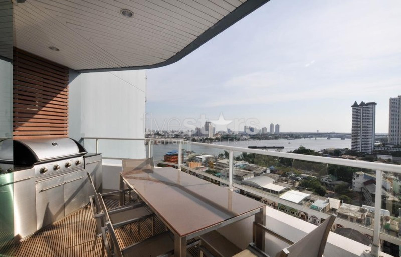 Condo de 3 chambres à louer à Riverside