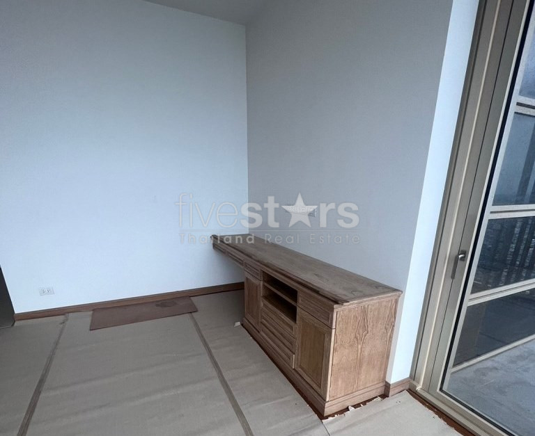 Condo de 4 chambres avec vue panoramique à louer à Riverside, photo 2