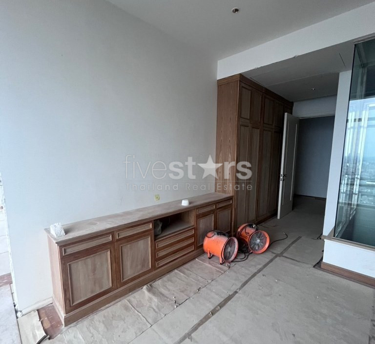 Condo de 4 chambres avec vue panoramique à louer à Riverside, photo 3
