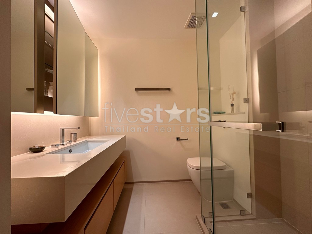 3-bedroom modern condo for sale on the Chao Phraya riverside, photo 16