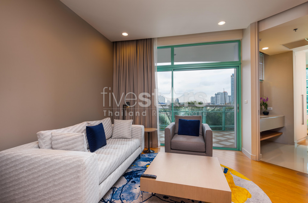 1 CHAMBRE à louer au bord de la rivière à Sathorn