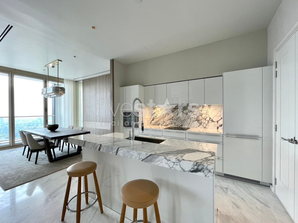 Grand condo de luxe d'une chambre à louer à Four Seasons Private Residence, photo 5