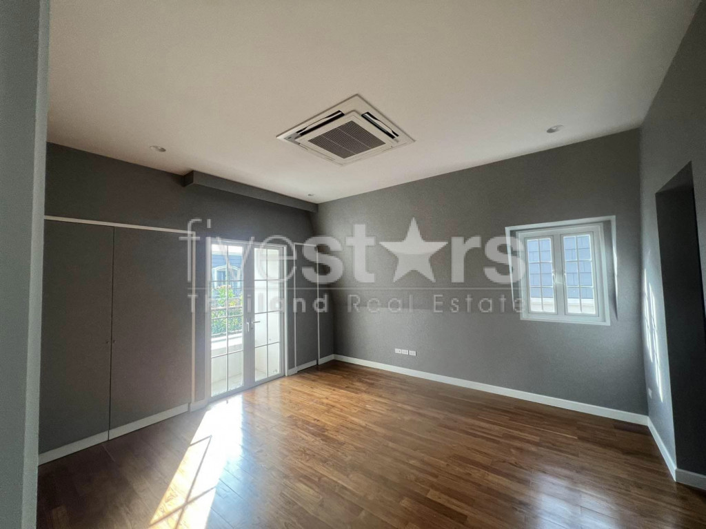 Luxury townhome  for sale on Rama3, photo 7