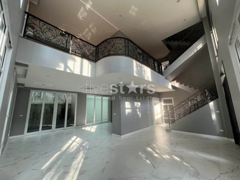 Luxury townhome  for sale on Rama3, photo 3