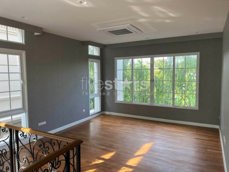 Luxury townhome  for sale on Rama3, photo 5