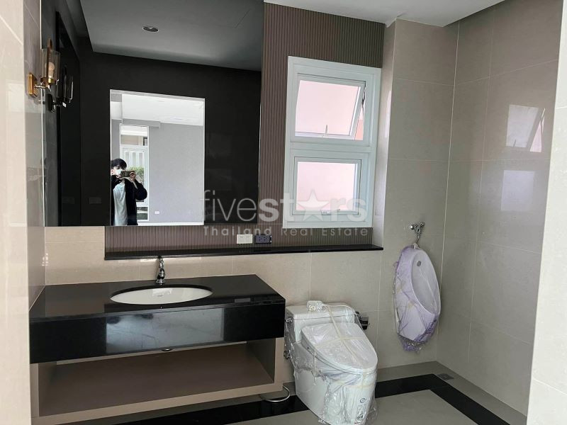 Luxury townhome  for sale on Rama3, photo 12