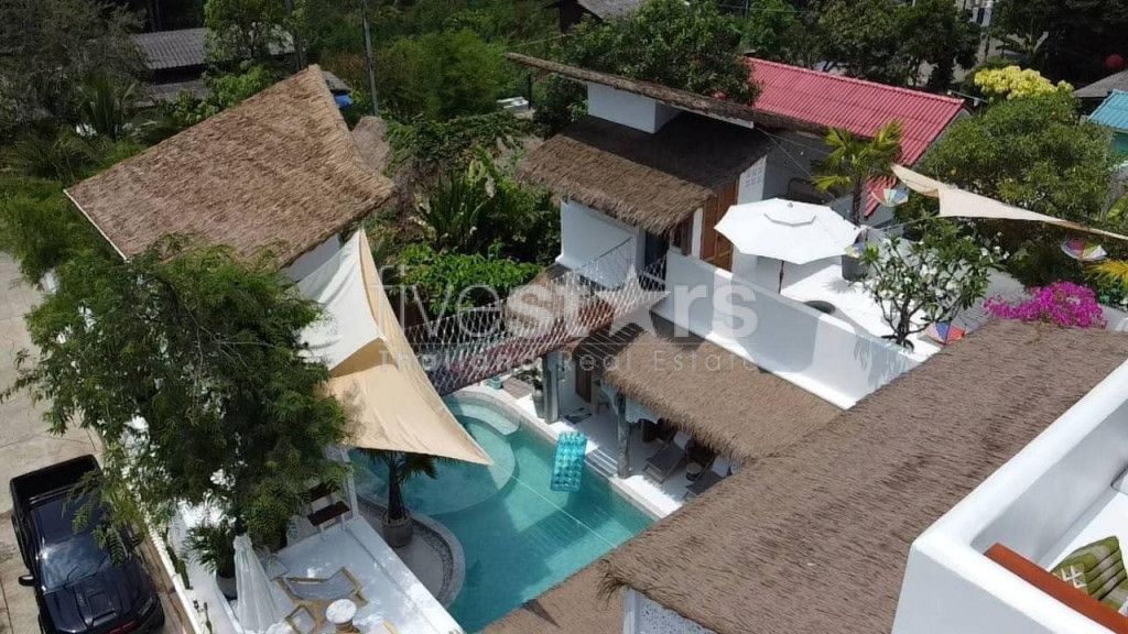 Pool villa house 7 bedroom for sale on Riverside