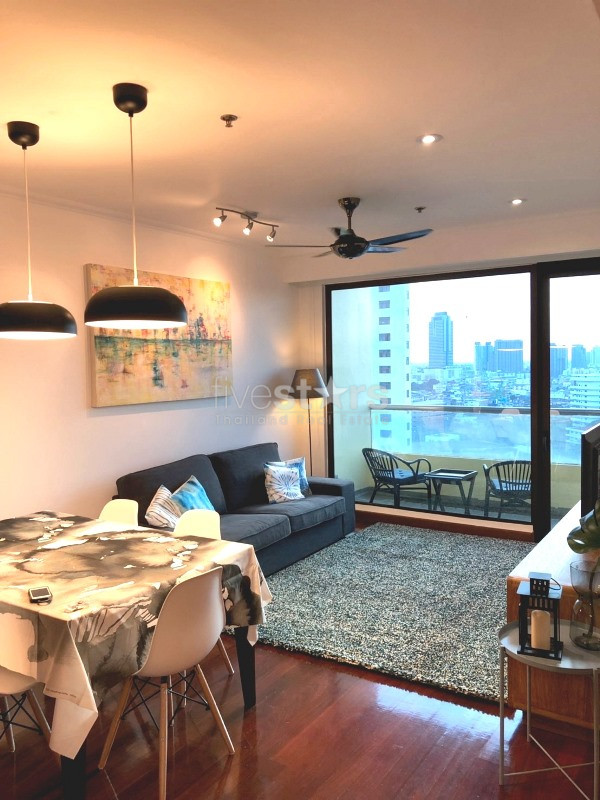 Appartement de 2 chambres à louer sur la rivière Chao Praya
