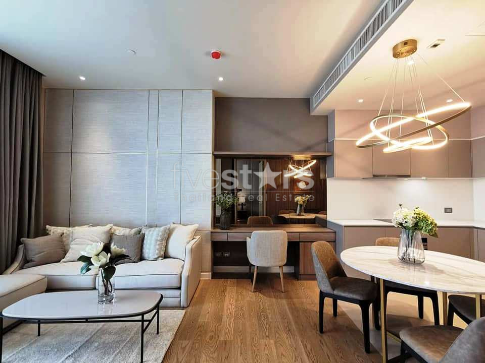 Appartement moderne d'une chambre disposant de belles vues sur la rivière à louer