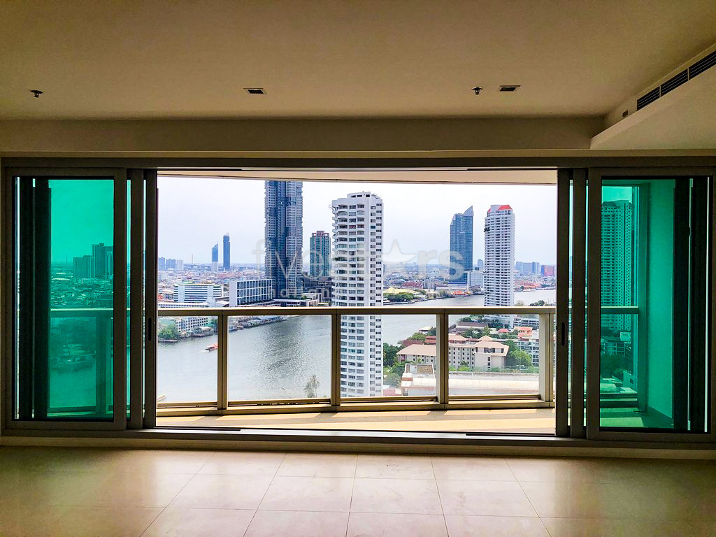 3-bedroom condo with breathtaking river views close to BTS Saphan Taksin, photo 5
