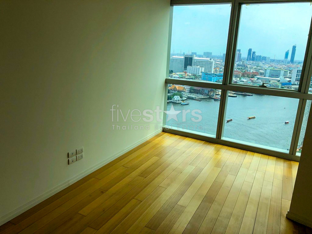 3-bedroom condo with breathtaking river views close to BTS Saphan Taksin, photo 13
