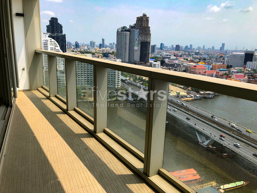 3-bedroom condo with breathtaking river views close to BTS Saphan Taksin, photo 4