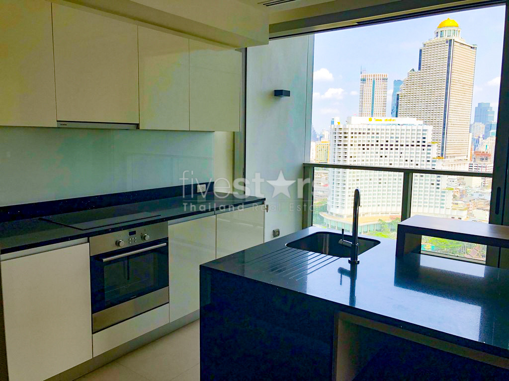 3-bedroom condo with breathtaking river views close to BTS Saphan Taksin, photo 8