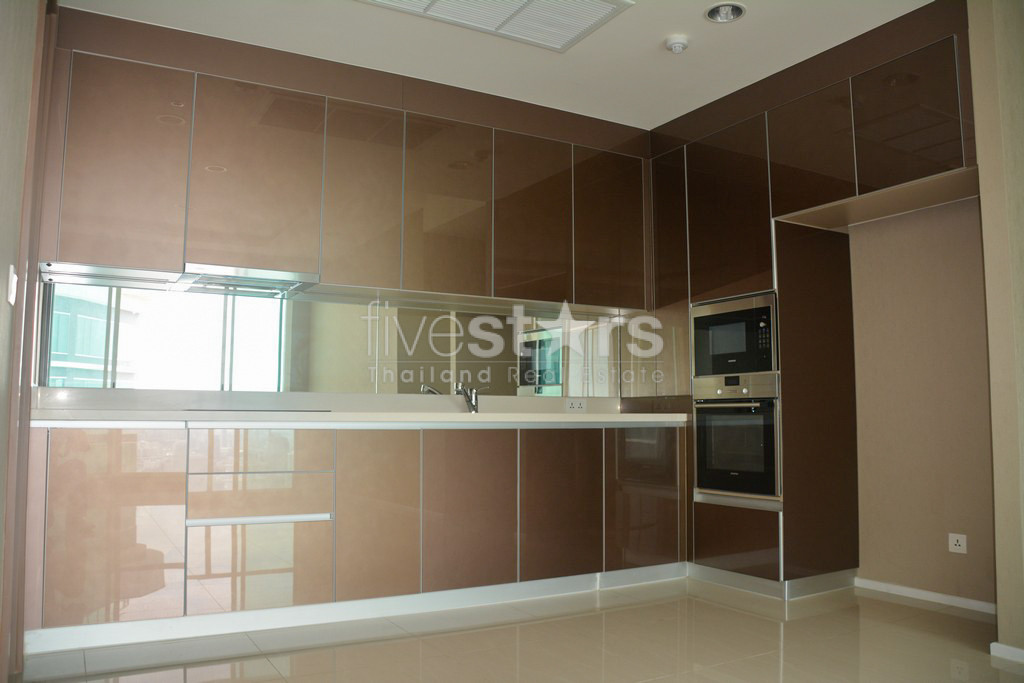 3 bedroom condo for sale view Chao Phraya River, photo 8
