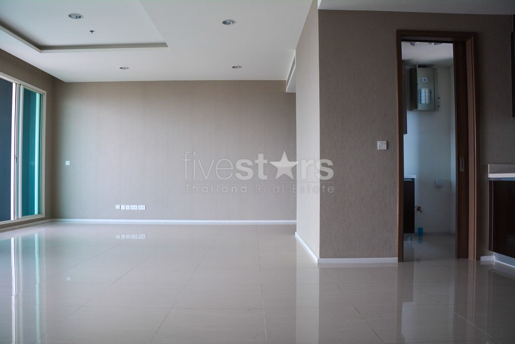 3 bedroom condo for sale view Chao Phraya River, photo 5