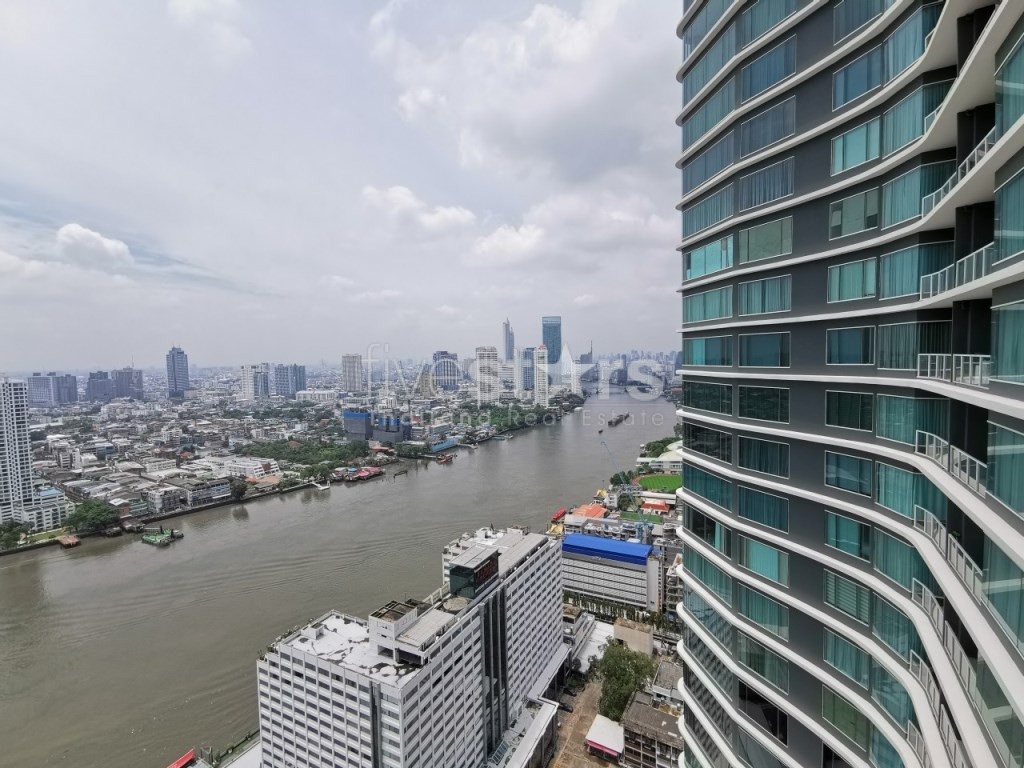 Condo de 3 chambres à vendre sur Riverside, photo 3