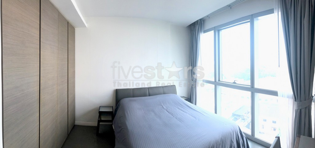 Duplex de standing avec 4 chambres à vendre en bord de fleuve, photo 13