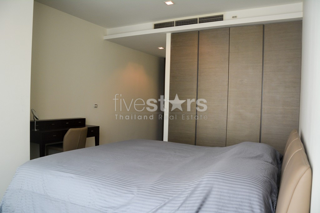 Duplex de standing avec 4 chambres à vendre en bord de fleuve, photo 15