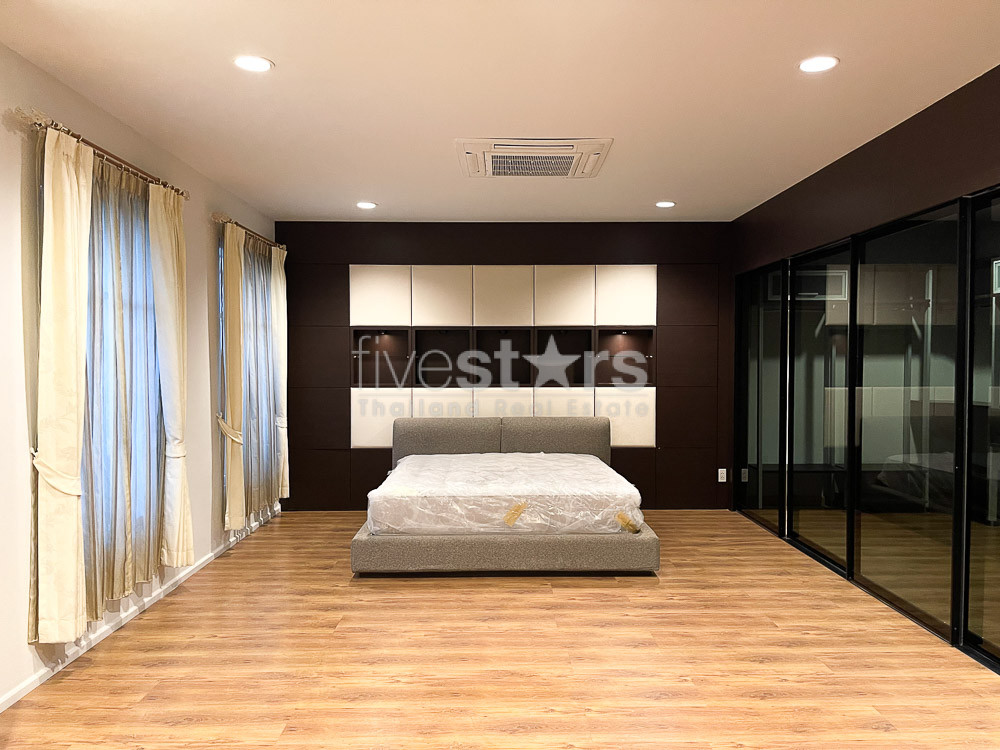 Maison de ville moderne récemment rénovée de 5 chambres à louer sur Rama 3, photo 3