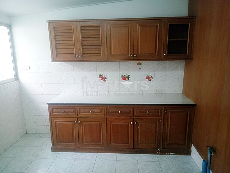 Land with 2 house for sale in Sathorn area, photo 7