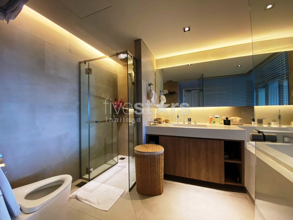 Condo moderne de 3 chambres à louer sur Sathorn, photo 15