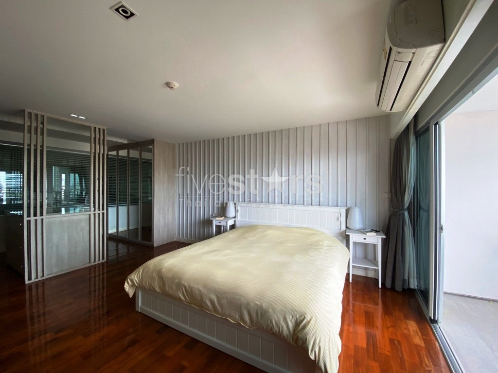 Condo moderne de 3 chambres à louer sur Sathorn, photo 9