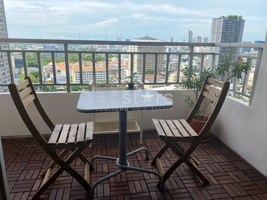 Condo moderne de 3 chambres à louer sur Sathorn, photo 8