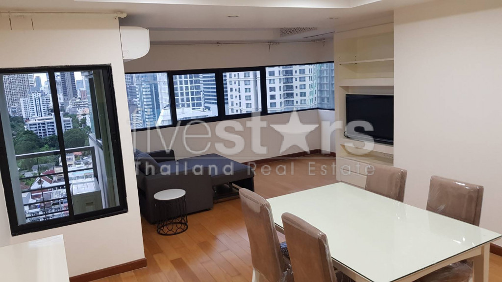 Condo 1 chambre récemment rénové à vendre sur Sathorn