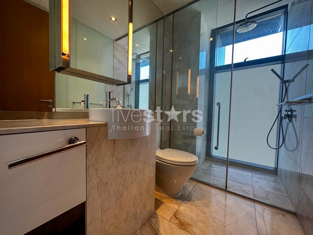 Condo spacieux de 3 chambres à vendre sur Chong Nonsi - Sathorn, photo 19