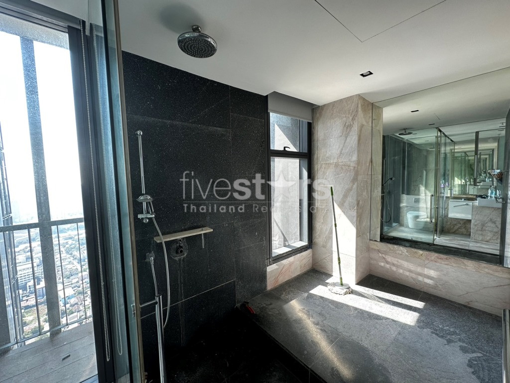 A vendre 3 chambres en étage élevé sur Chong Nonsi – Sathorn, photo 15