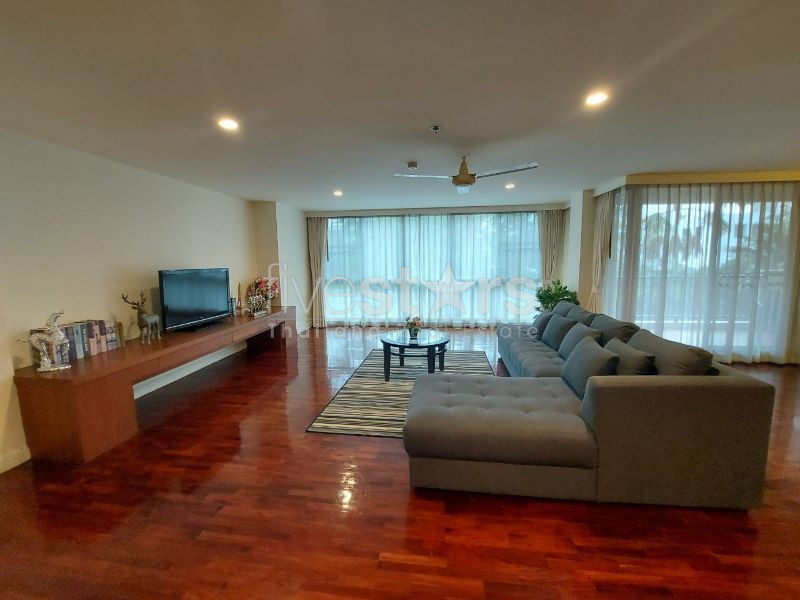 Grand condo de 3 chambres à louer à Sathorn, photo 2