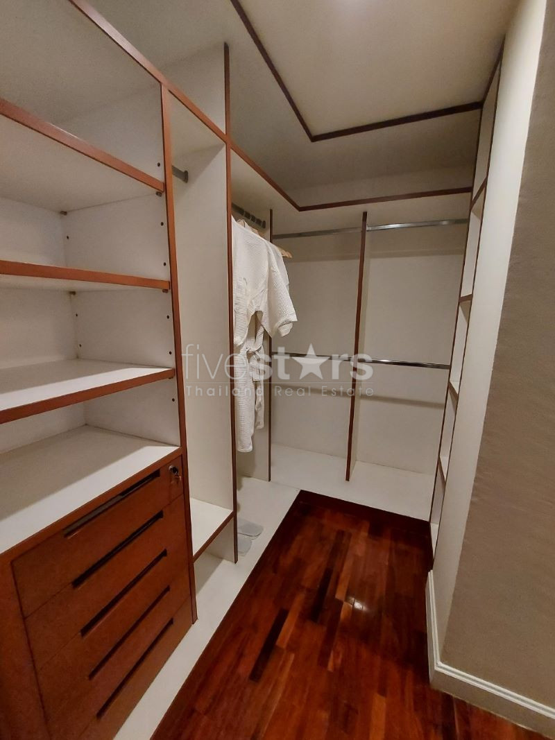 Grand condo de 3 chambres à louer à Sathorn, photo 5