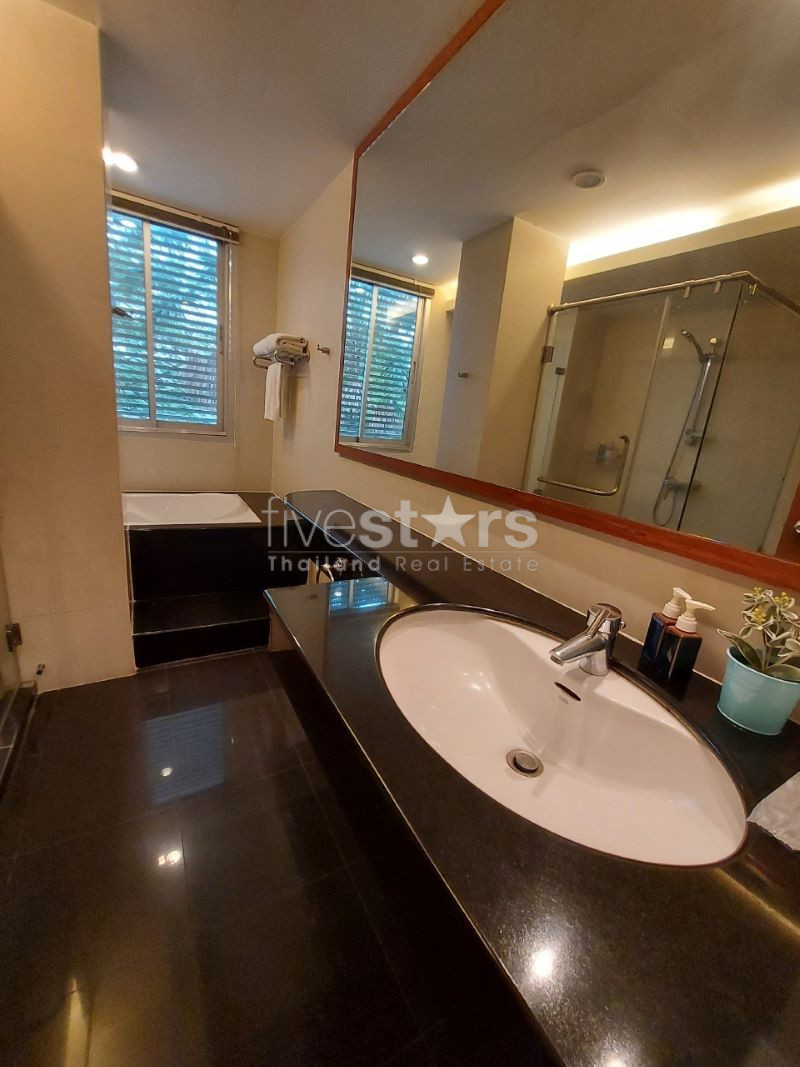 Grand condo de 3 chambres à louer à Sathorn, photo 15