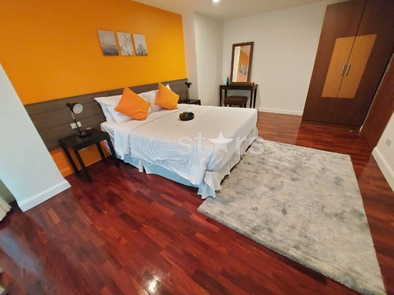 Grand condo de 3 chambres à louer à Sathorn, photo 10